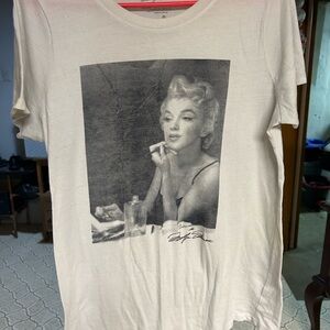 TORRID MARLYN MONROE Cream Graphic Women's Top